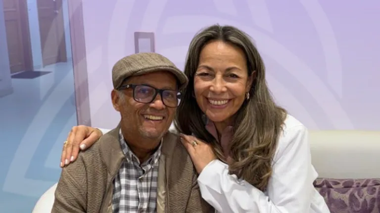 José Luis con la Dra. Merci Blanco — testimonio sobre protocolo híbrido ortomolecular en cáncer de lengua y orofaringe